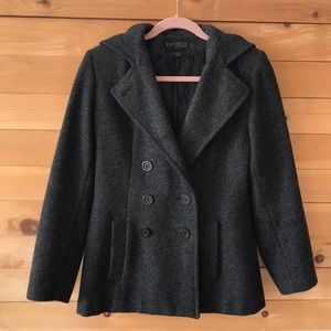 Grey wool pea coat with soft polyester lining